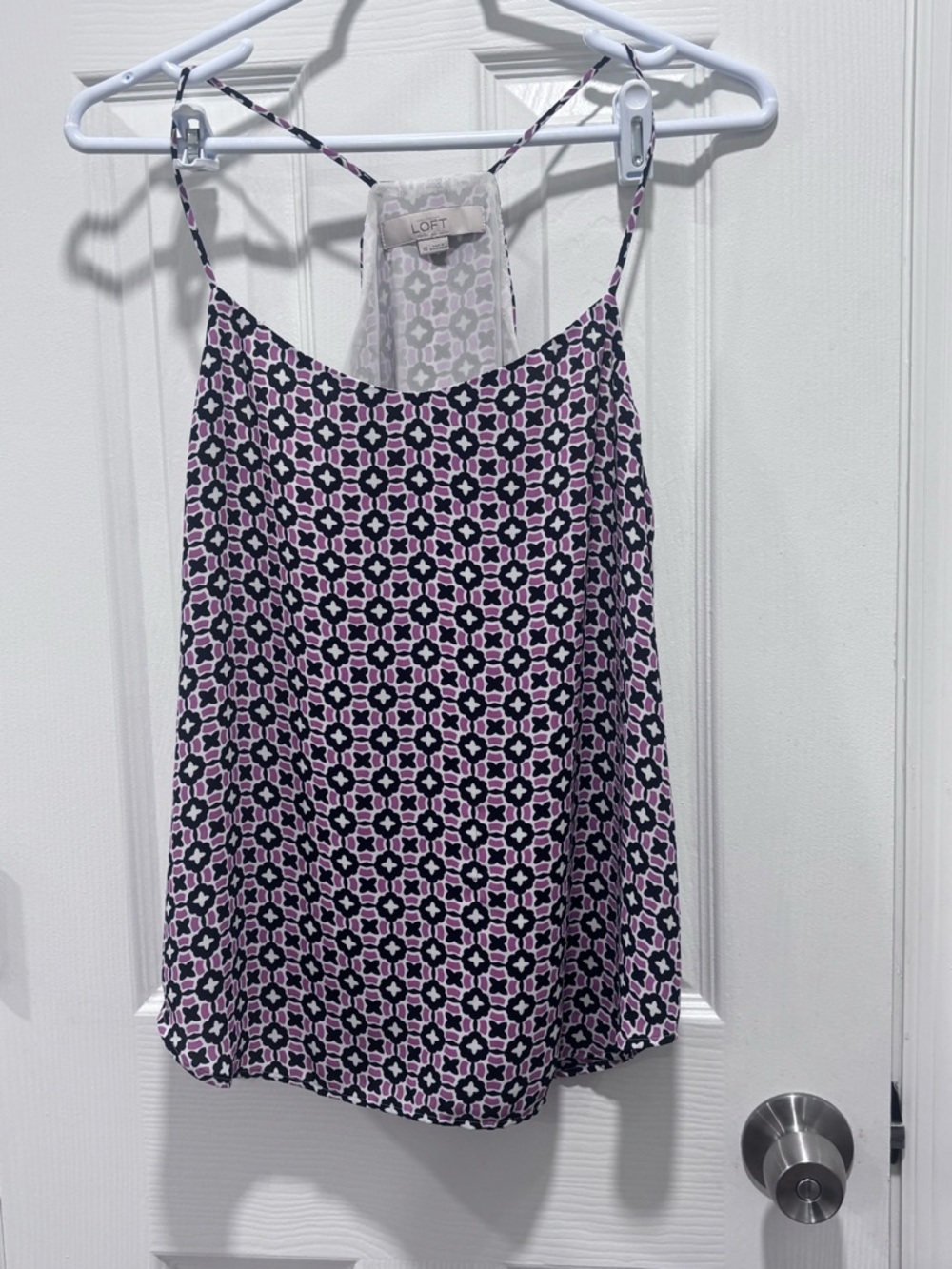 🩷LOFT Pink and Gray Patterned Tank Top - Picture 2 of 10